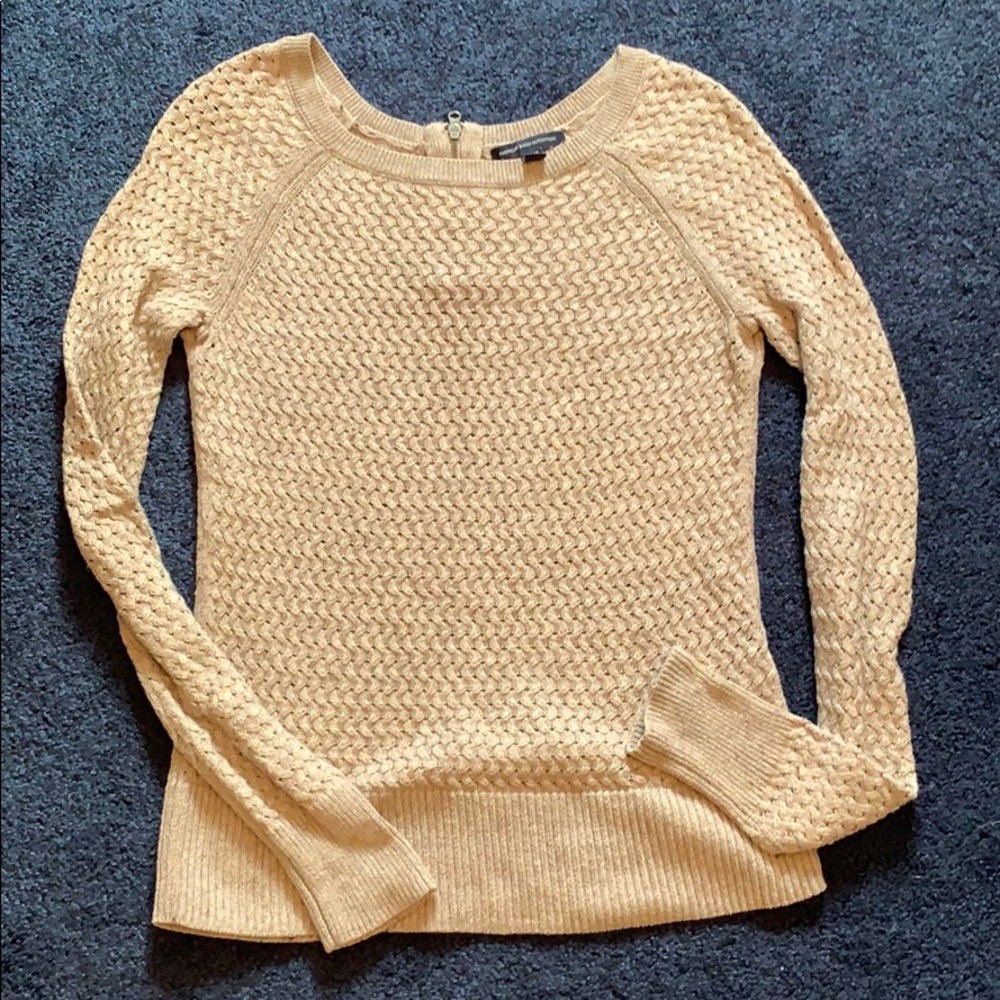 American eagle sweater